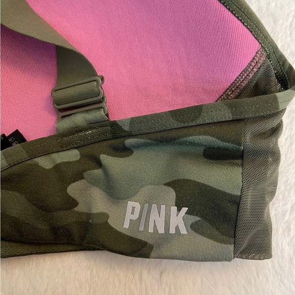 PINK Victoria's Secret Green Camo Sports Bra - Picture 4 of 5